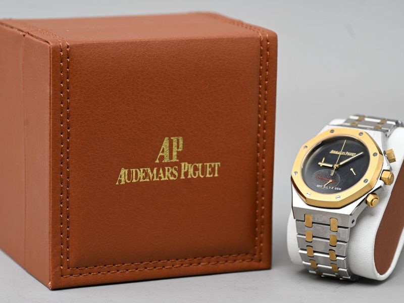 AP Royal Oak “A L Y X” 